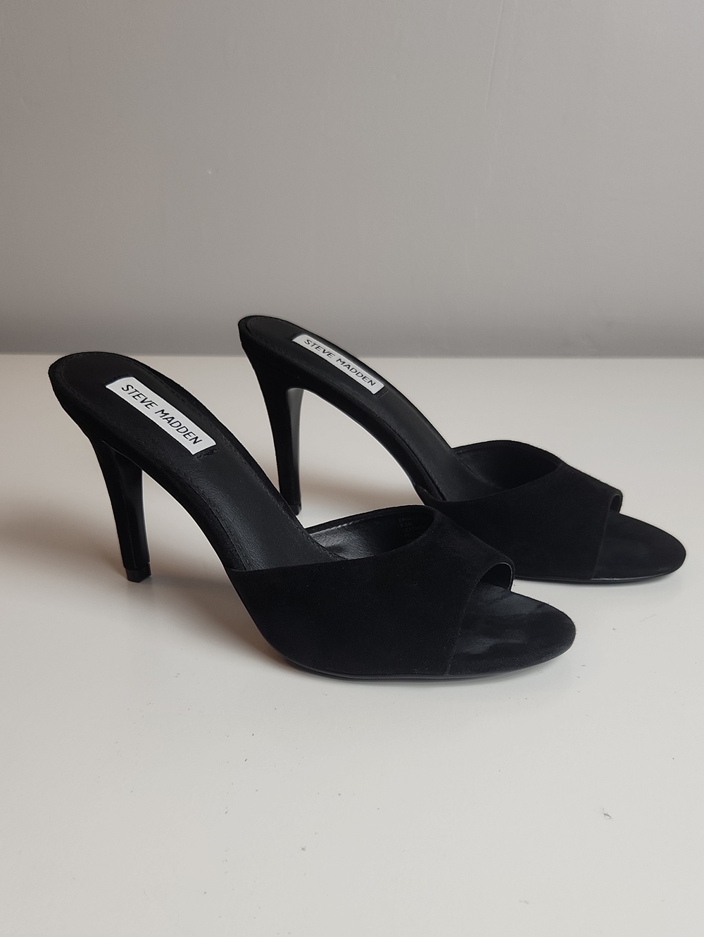 Steve Madden Erin Signal Black Suede Opem Toe Slip On Mules Heels 8.5 Like New